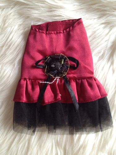 robe tulle rouge/noire taille XXS