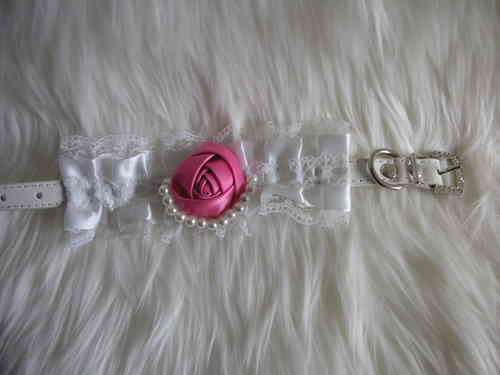 collier blanc tulle et perles taille S  20/25cm