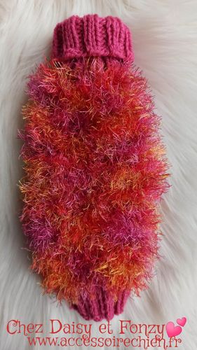 pull chiot tricoté main rose/orange 22cm de dos