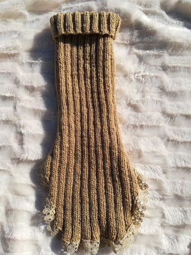 Pull tricoté main dos 38/42cm laine dorée