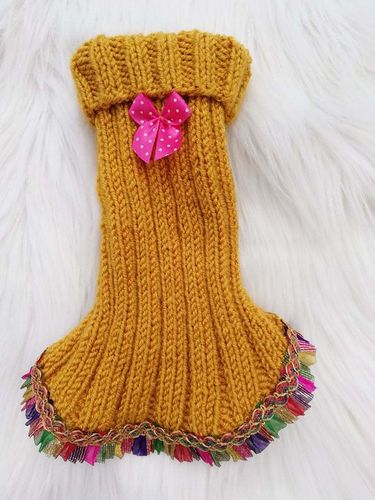 Pull tricoté à la main laine dorée dos 18/20cm