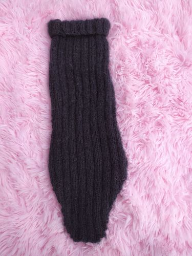 Pull tricoté main laine mohair noir dos 40cm