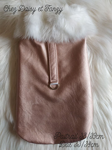 Manteau harnais fait main Collection Hiver modèle Simili rose et col