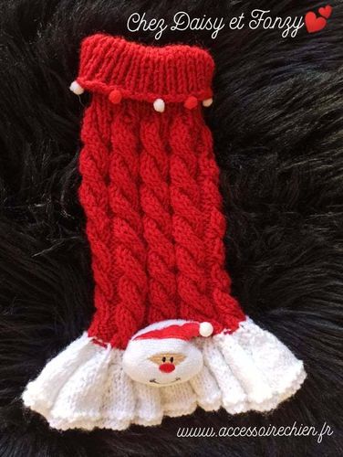 Pull tricoté main modèle Noël torsades