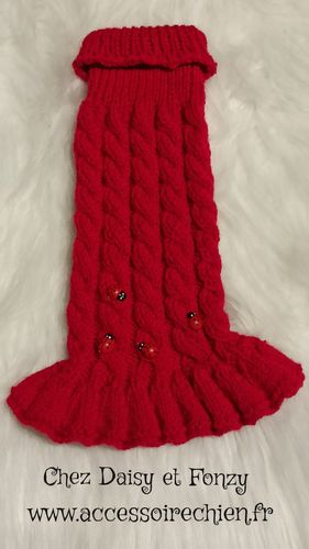 Pull tricoté main modèle Coccinelle rouge